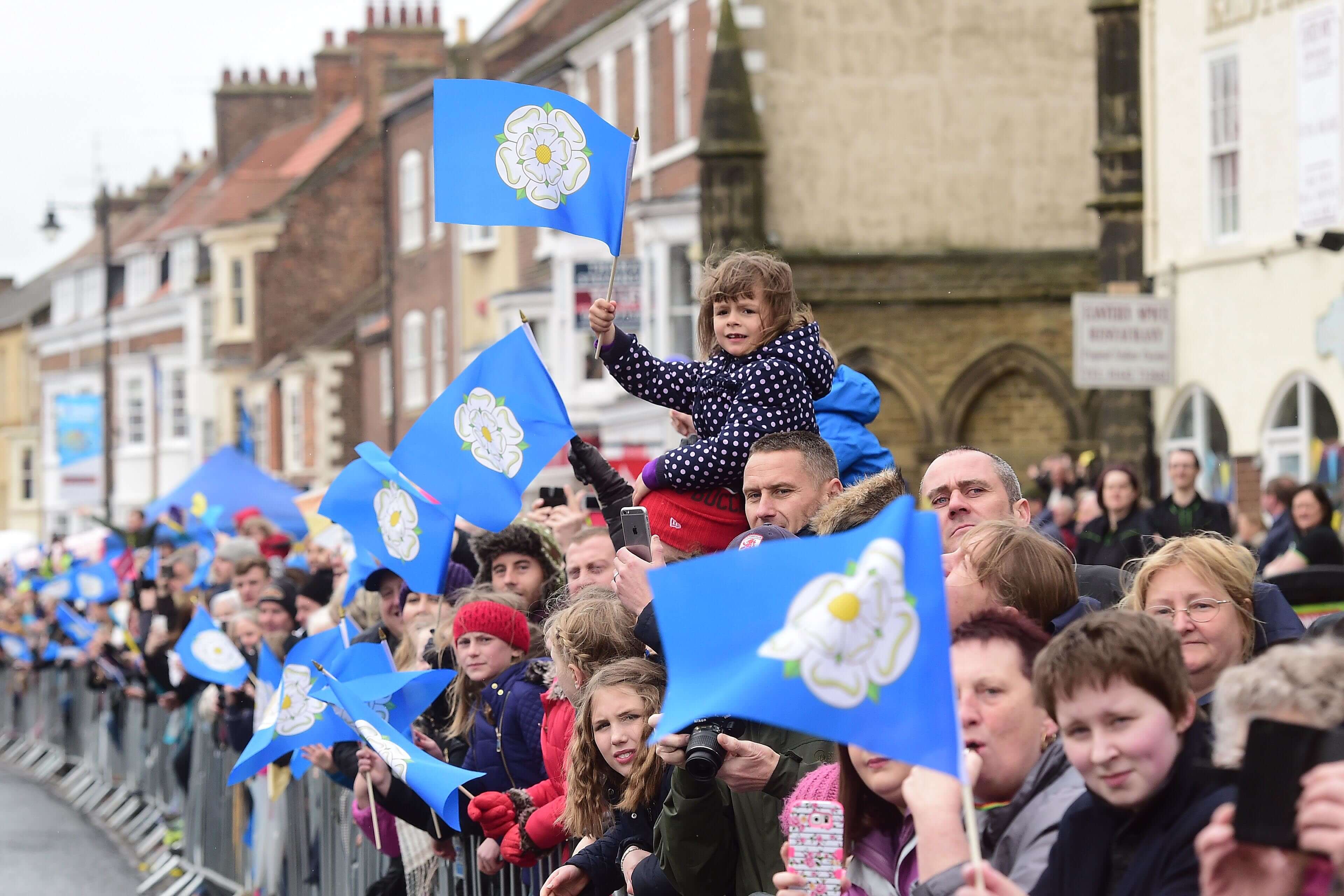 TdY Flag waving