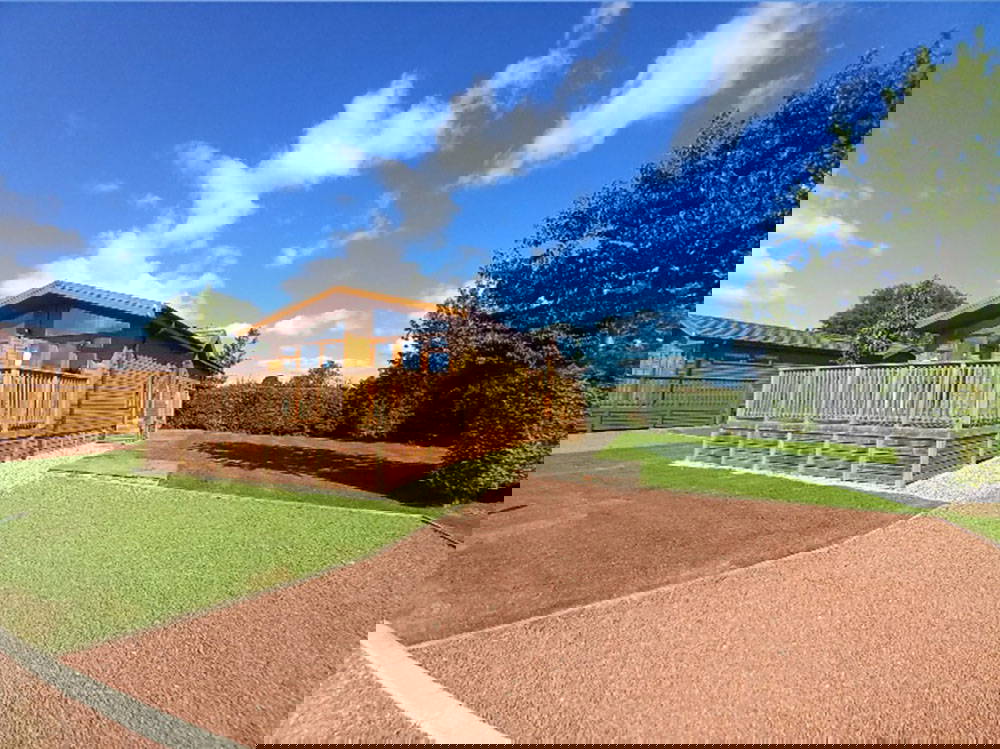 AG Maple Deluxe Plot