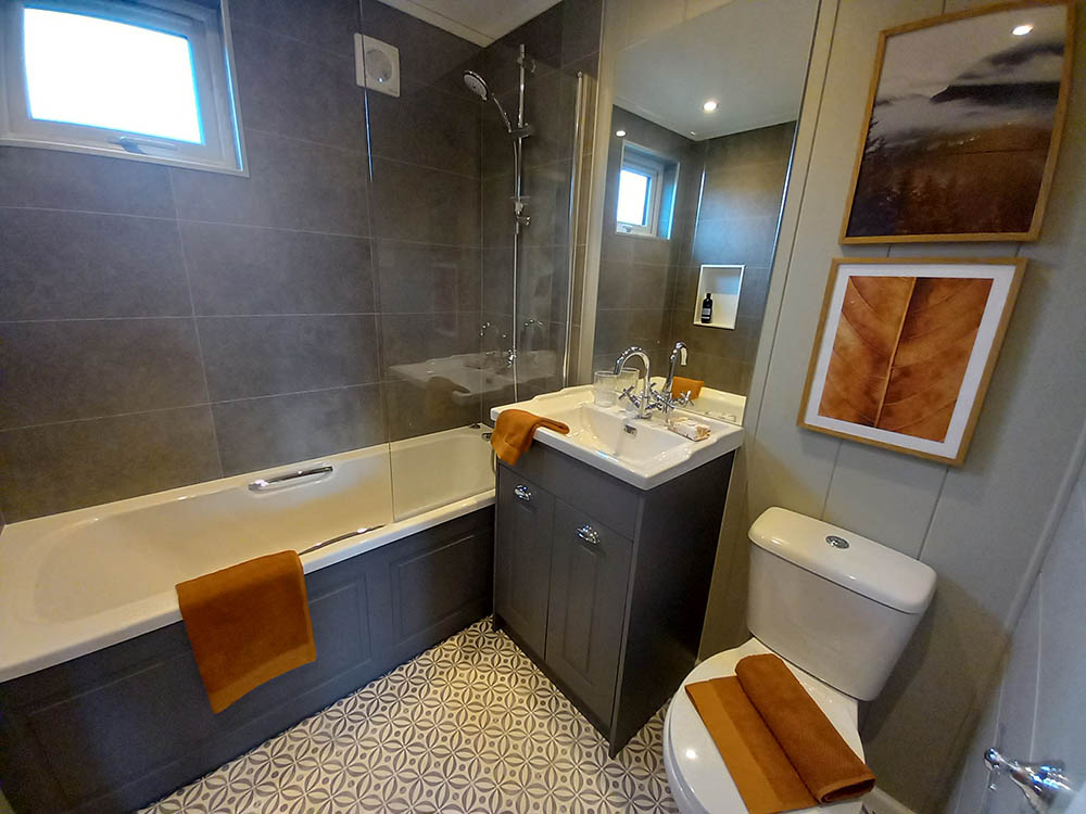 New Foresters luxury bathroom
